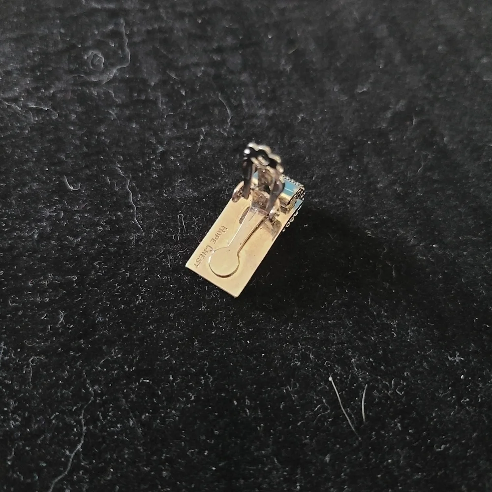 Vtg Hope Chest earrings - Picture 3 of 5